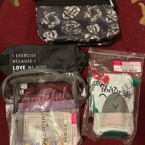 Thirty-One assorted small pouches